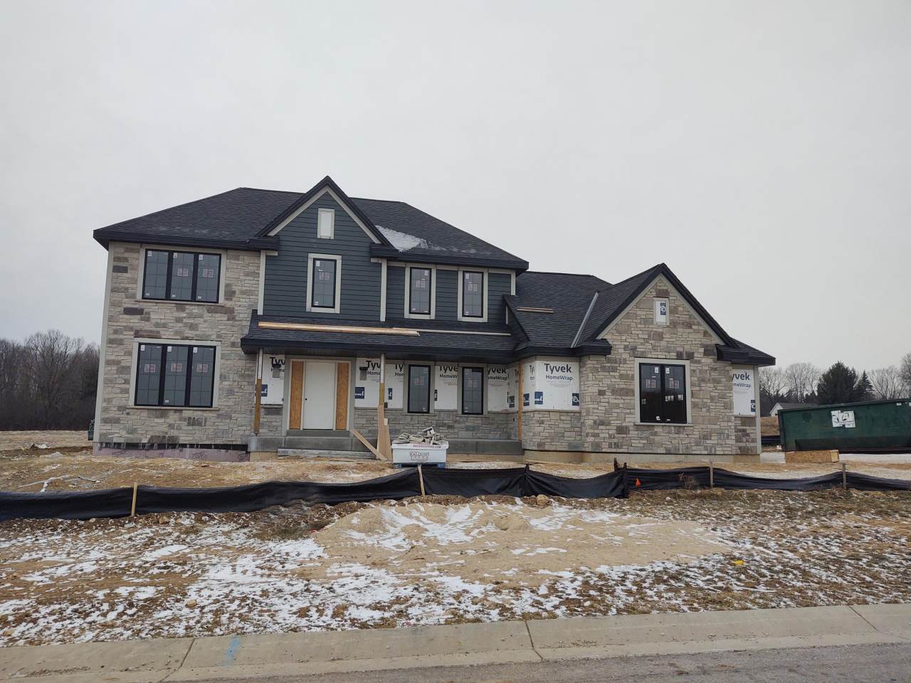 W125N11089 Strawgrass Ln - Photo 1