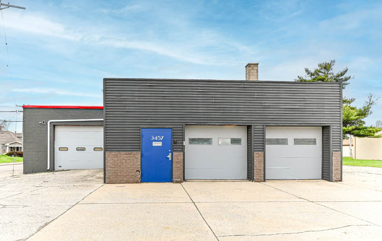 3457 Douglas Ave - Photo 1