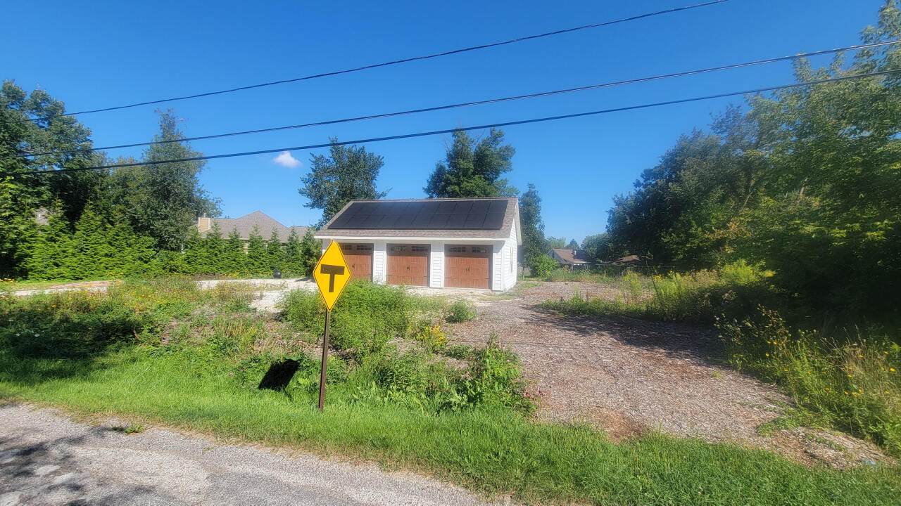 S94W14528 Ryan Dr - Photo 1