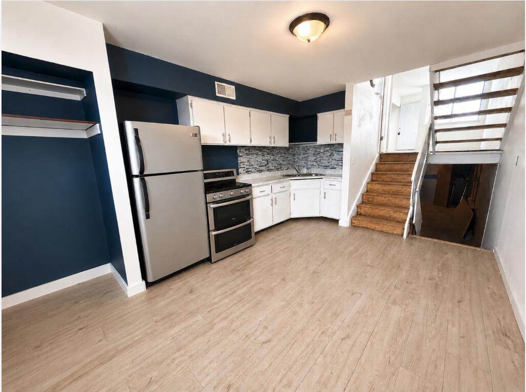 8877 Swan Rd - Photo 1