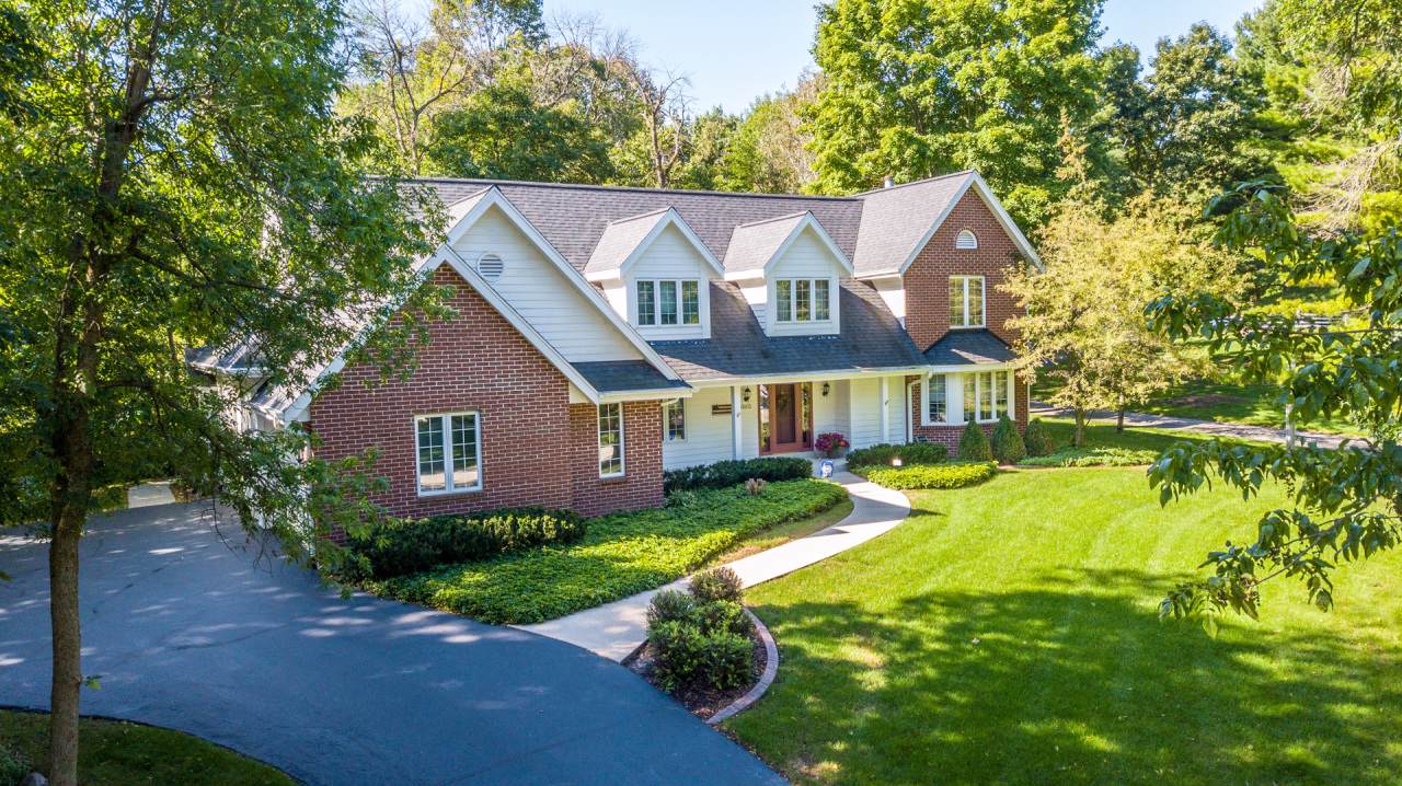 16885 Hidden Pond Ct - Photo 1