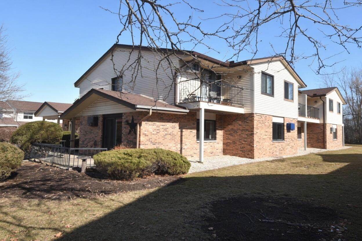 4502 Greenridge Cir - Photo 1