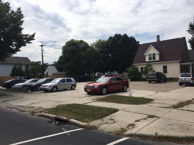 1332 8th St - Photo 1