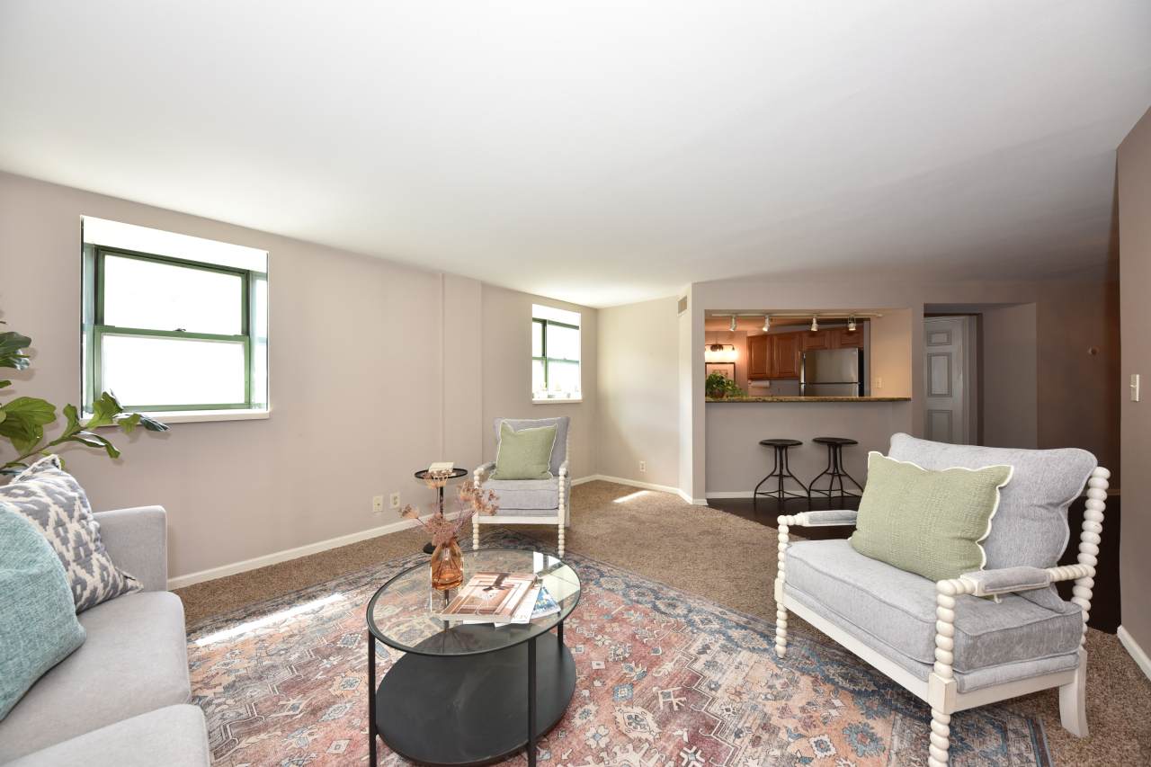 270 Highland Ave - Photo 1