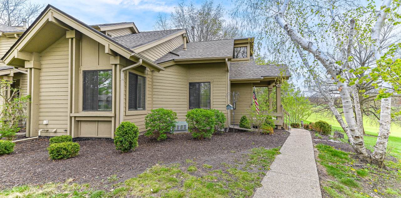 901 Duck Pond Rd - Photo 1