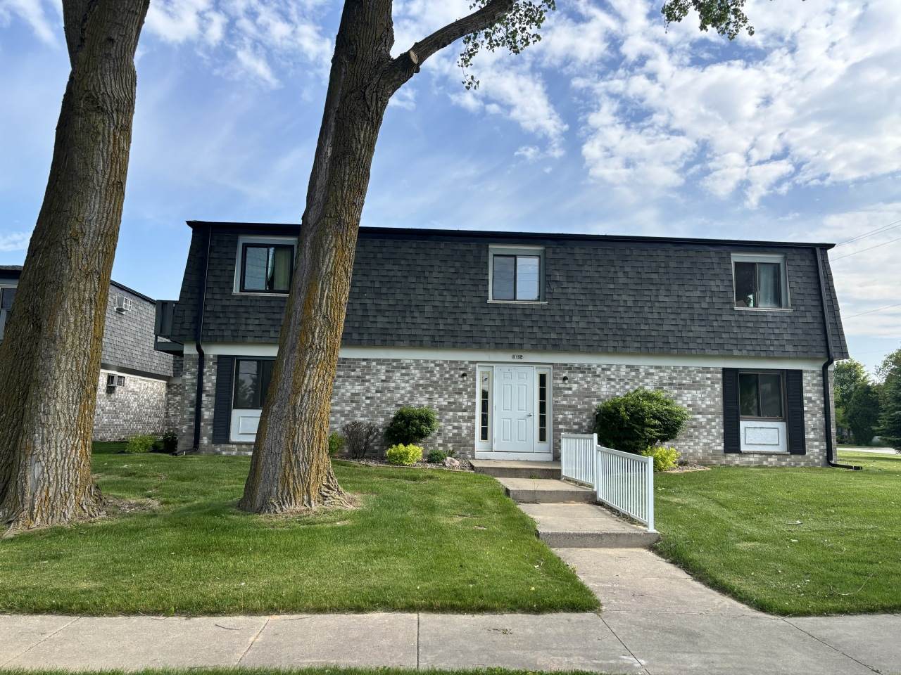 1712 Creek Rd - Photo 1