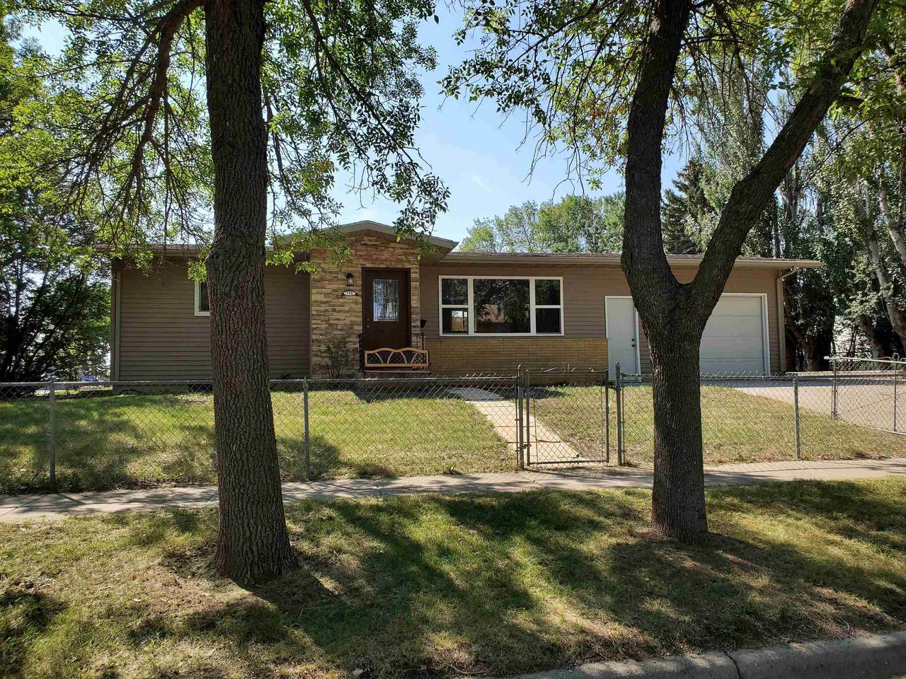 718 10th Avenue - Photo 1