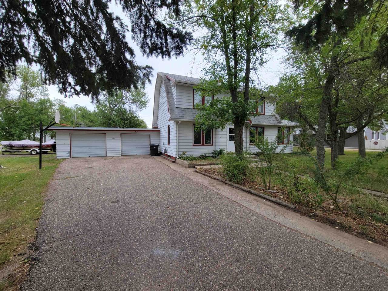 101 Pleasant Ave - Photo 1