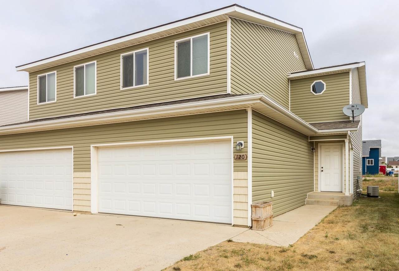 120 7th St - Photo 1