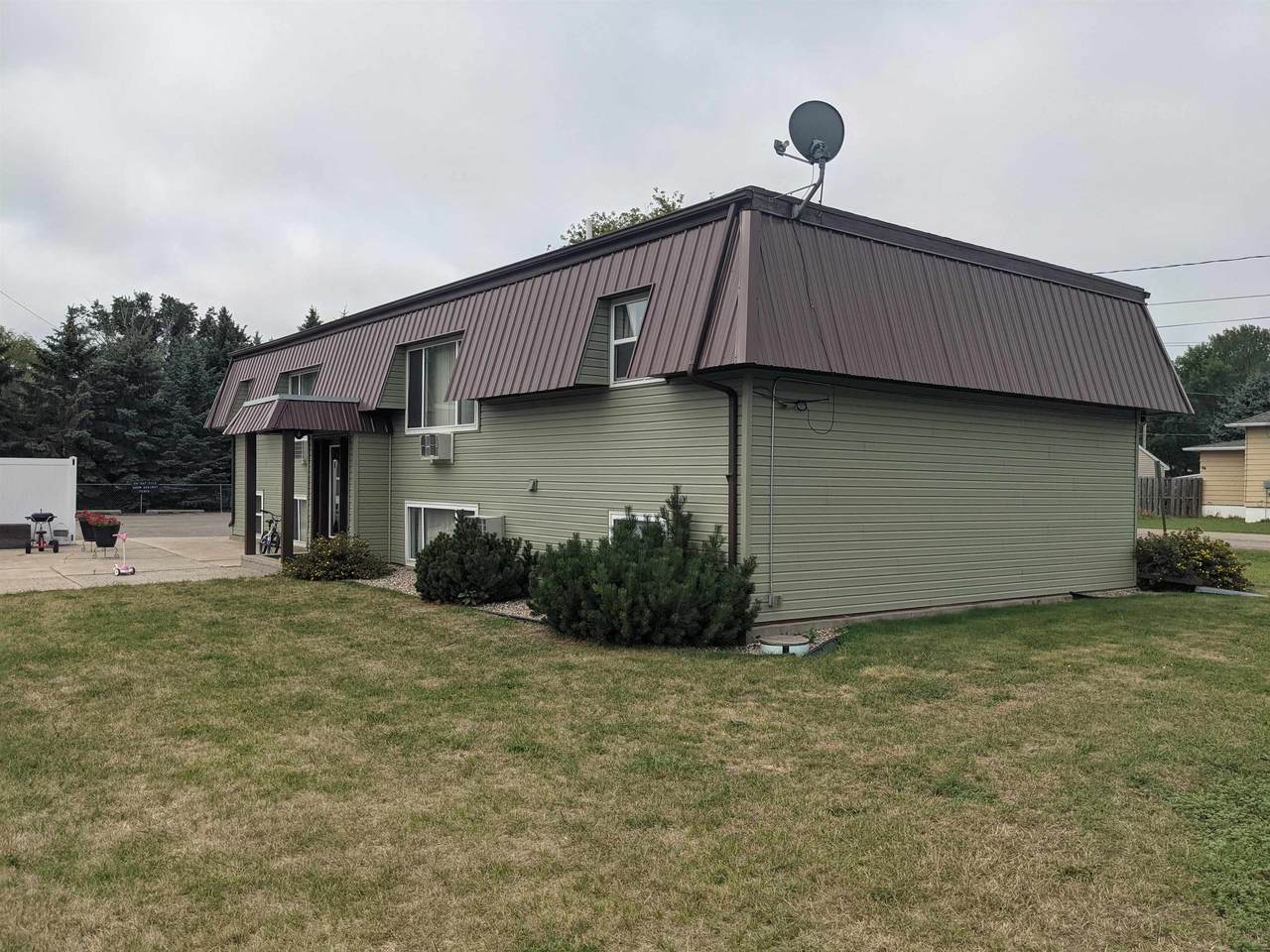 201 & 203 2nd St - Photo 1