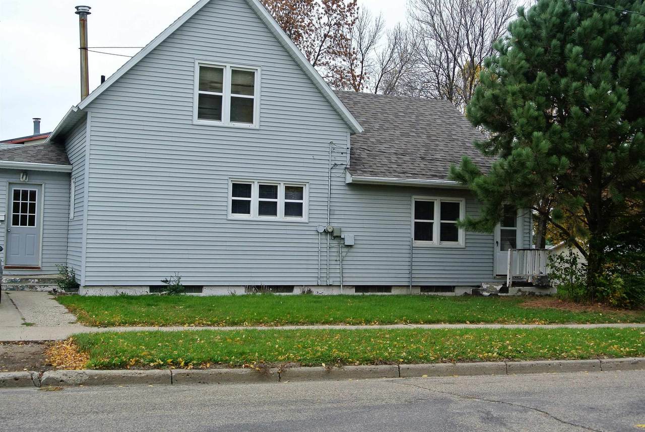 620 13th Ave - Photo 1