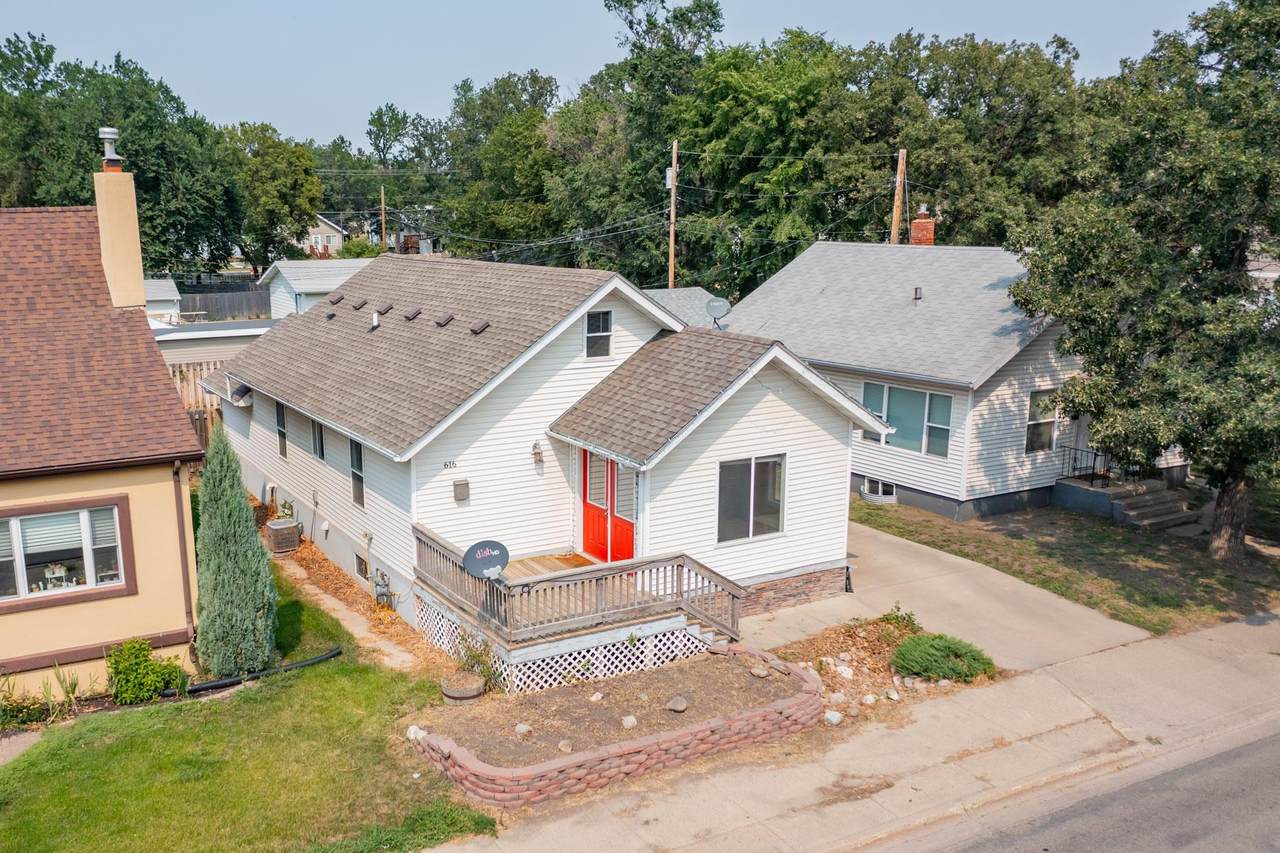 616 3RD AVE - Photo 1