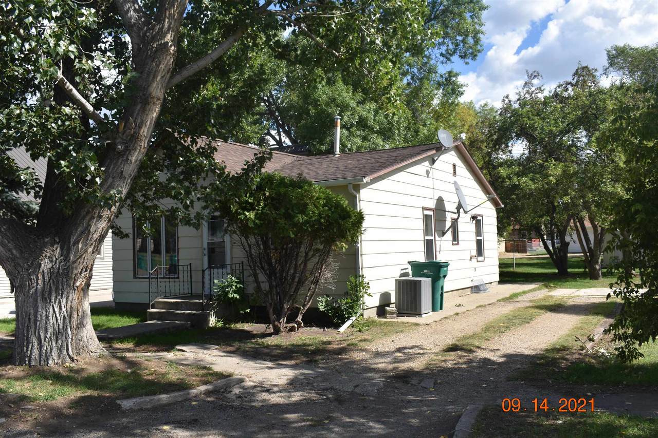 226 2nd St - Photo 1