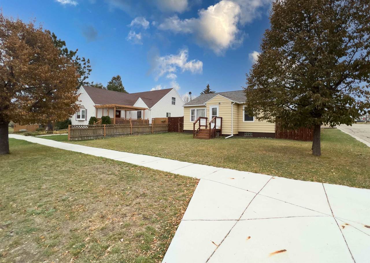 422 Welo St - Photo 1