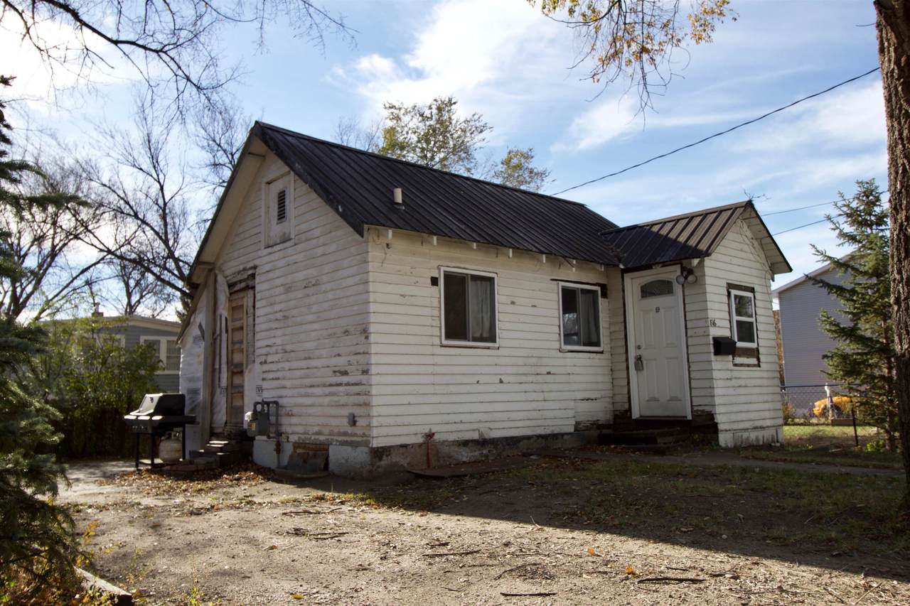 816 8th Ave - Photo 1