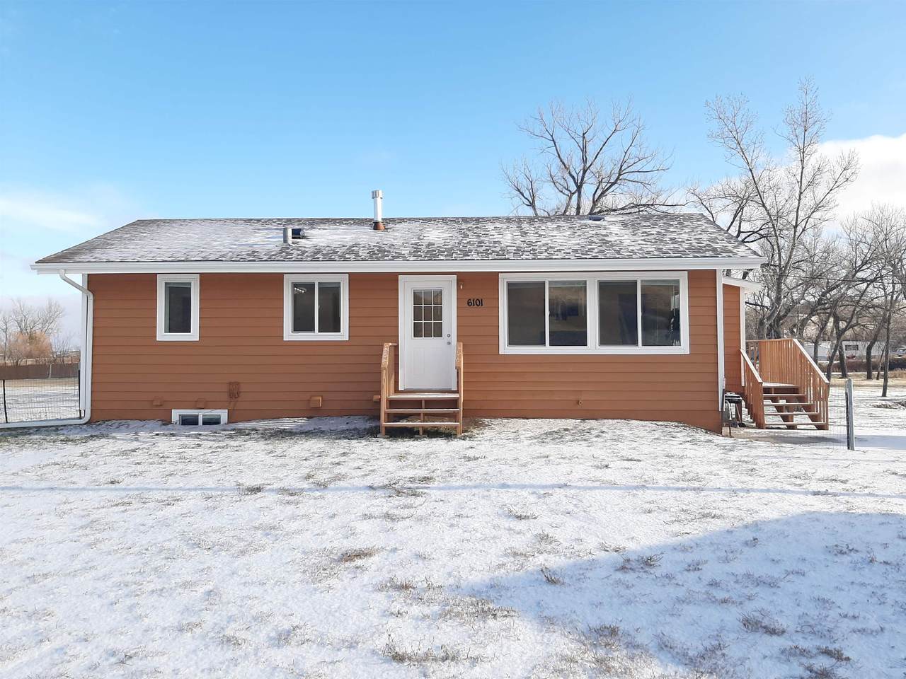 6101 County Rd. 12 - Photo 1