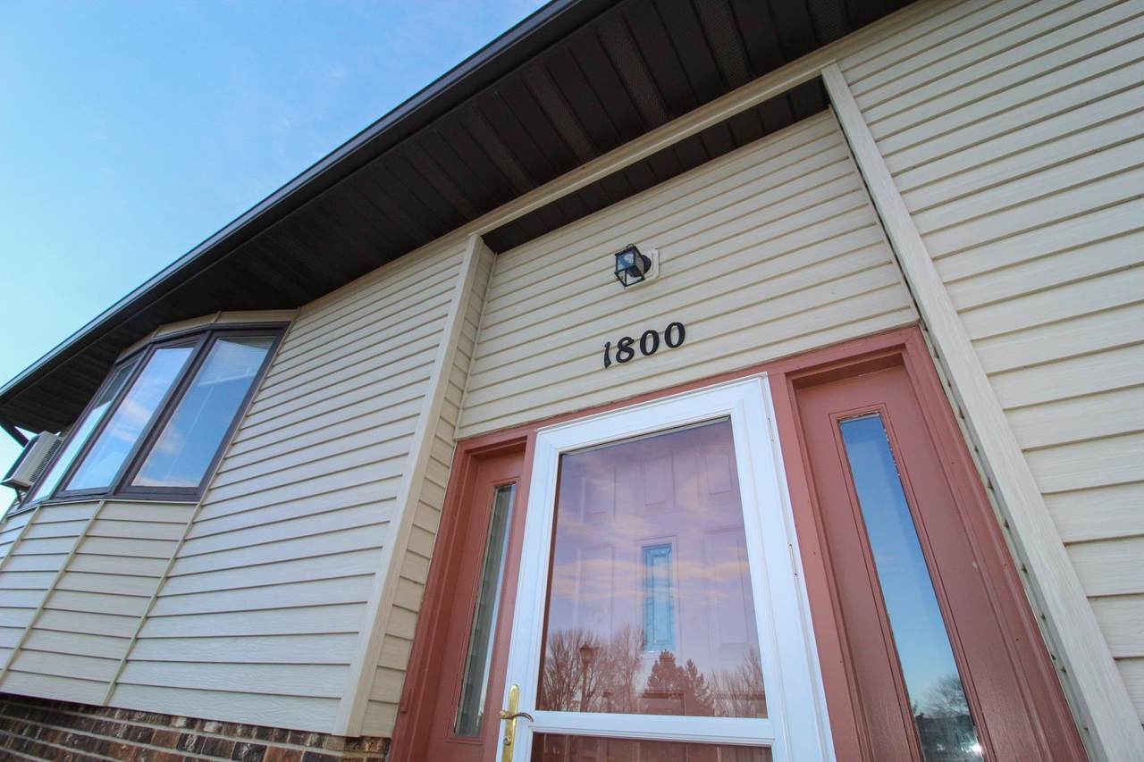 1800 Highland Dr - Photo 1