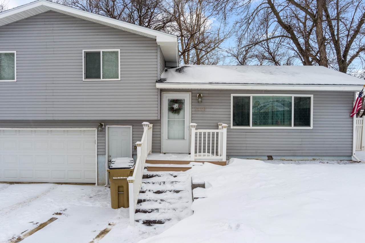 1519 3rd Ave - Photo 1