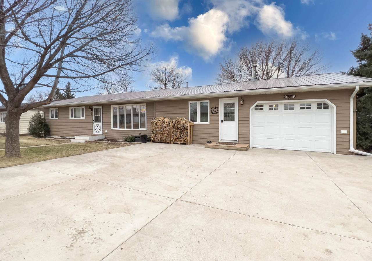 225 5th St - Photo 1