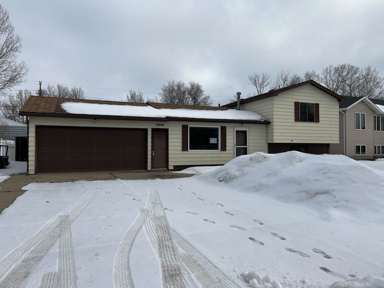 2400 Crescent Drive - Photo 1