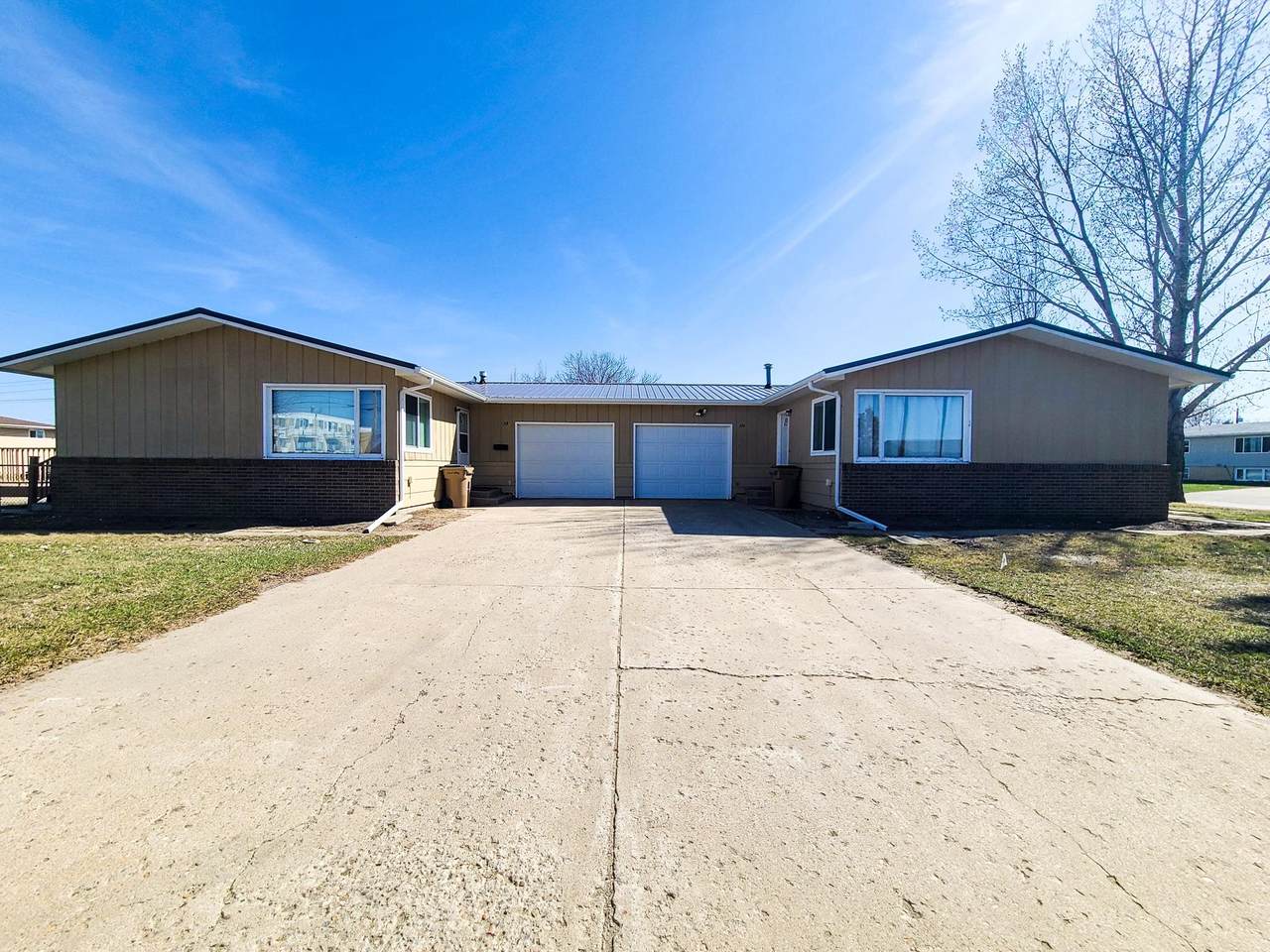 511 21st Ave - Photo 1