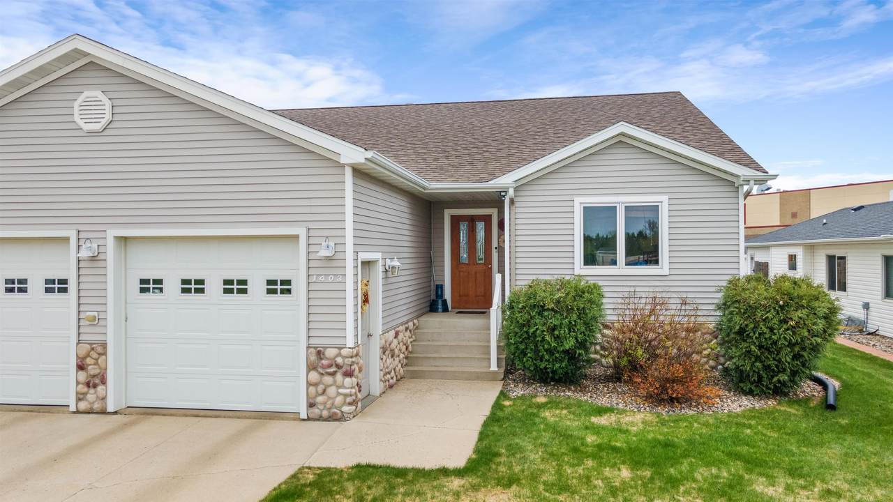 1403 35th Ave - Photo 1