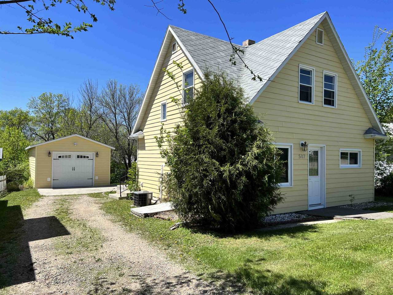 507 2nd Ave - Photo 1