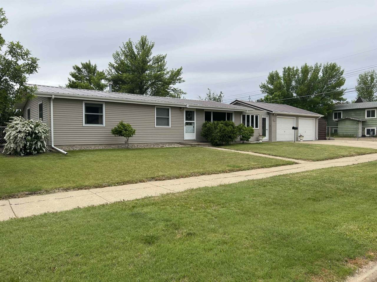 715 21st Avenue - Photo 1