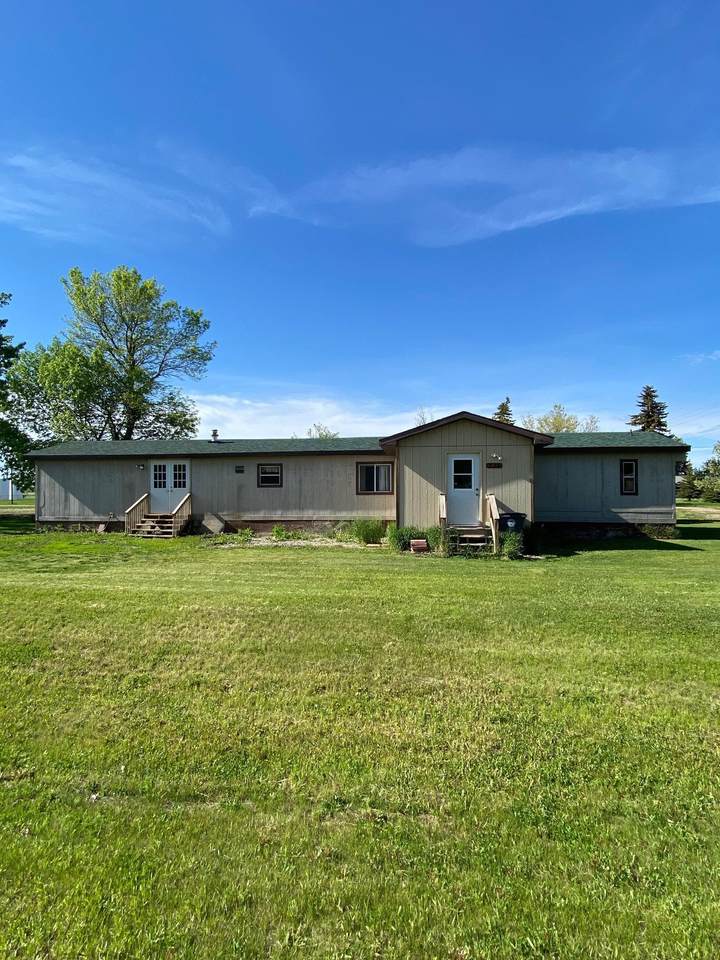 104 4TH AVE - Photo 1