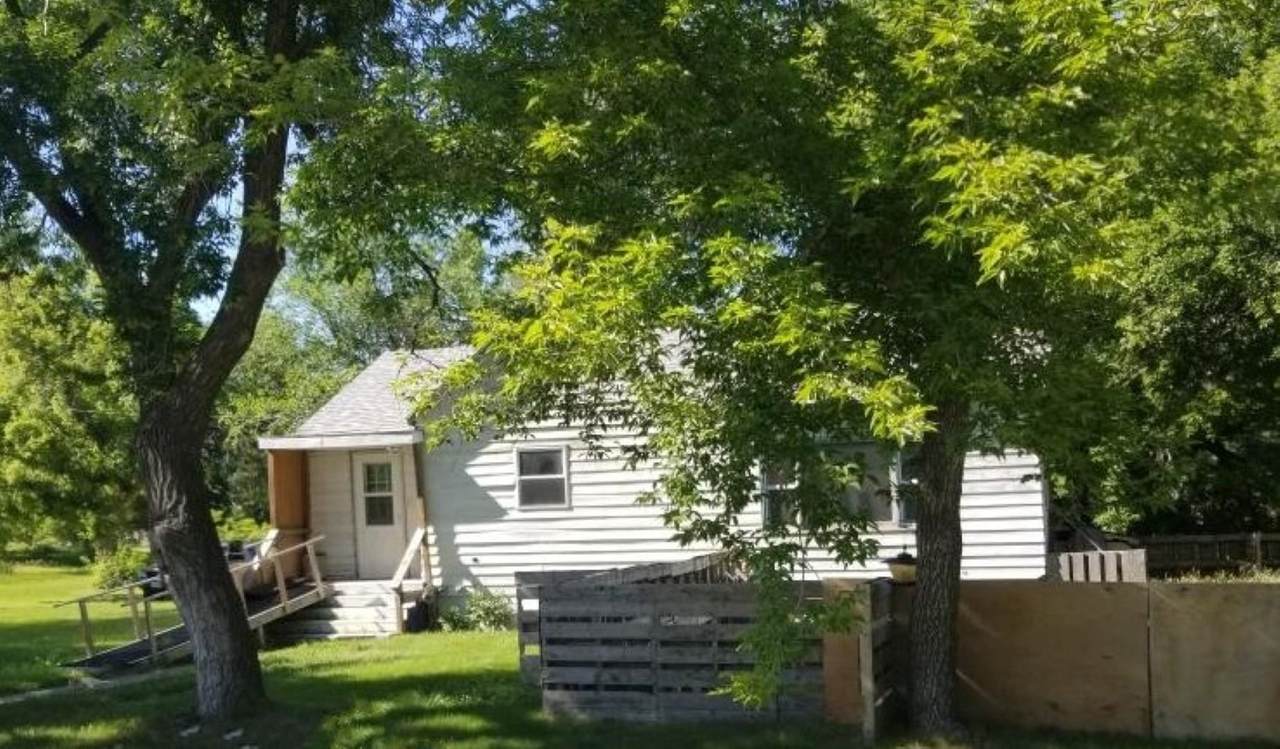 409 Martin St - Photo 1