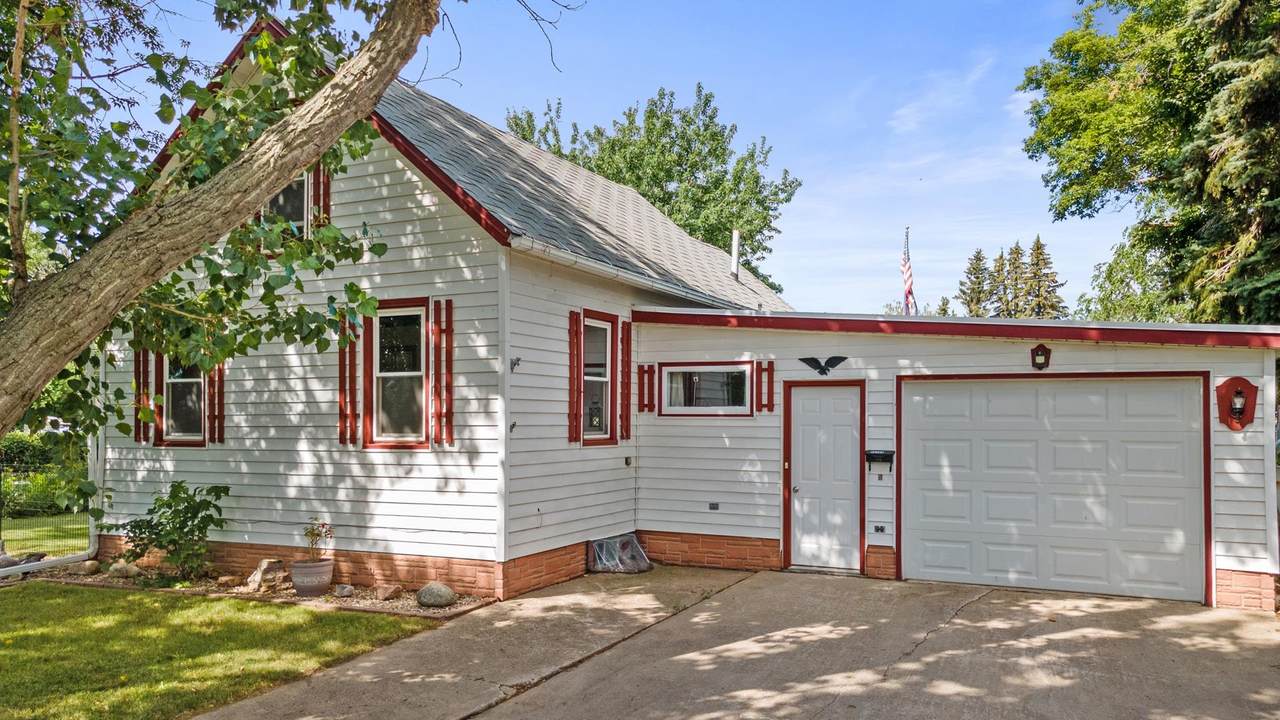 207 5th Ave - Photo 1