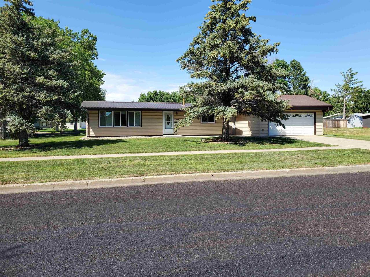 2528 2nd Avenue - Photo 1