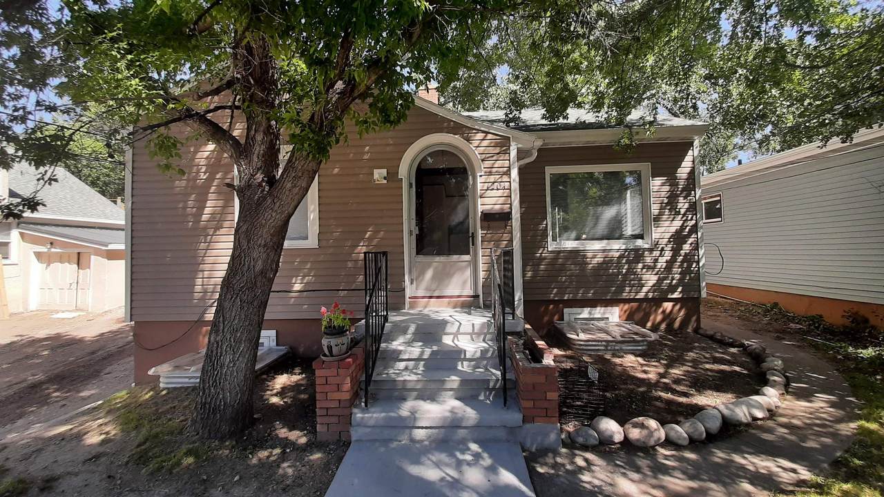 1204 8th Street - Photo 1