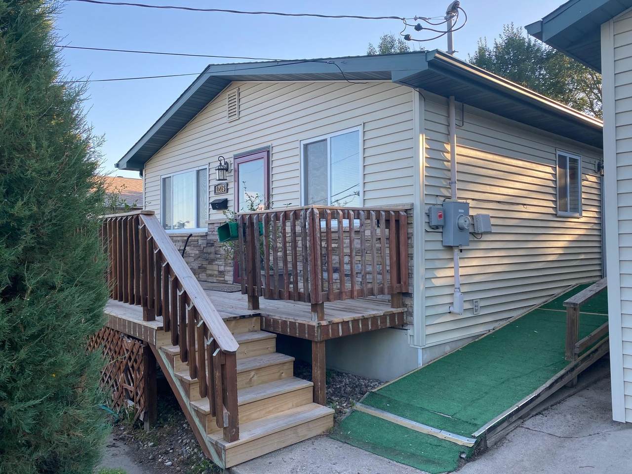 1215 7th St - Photo 1