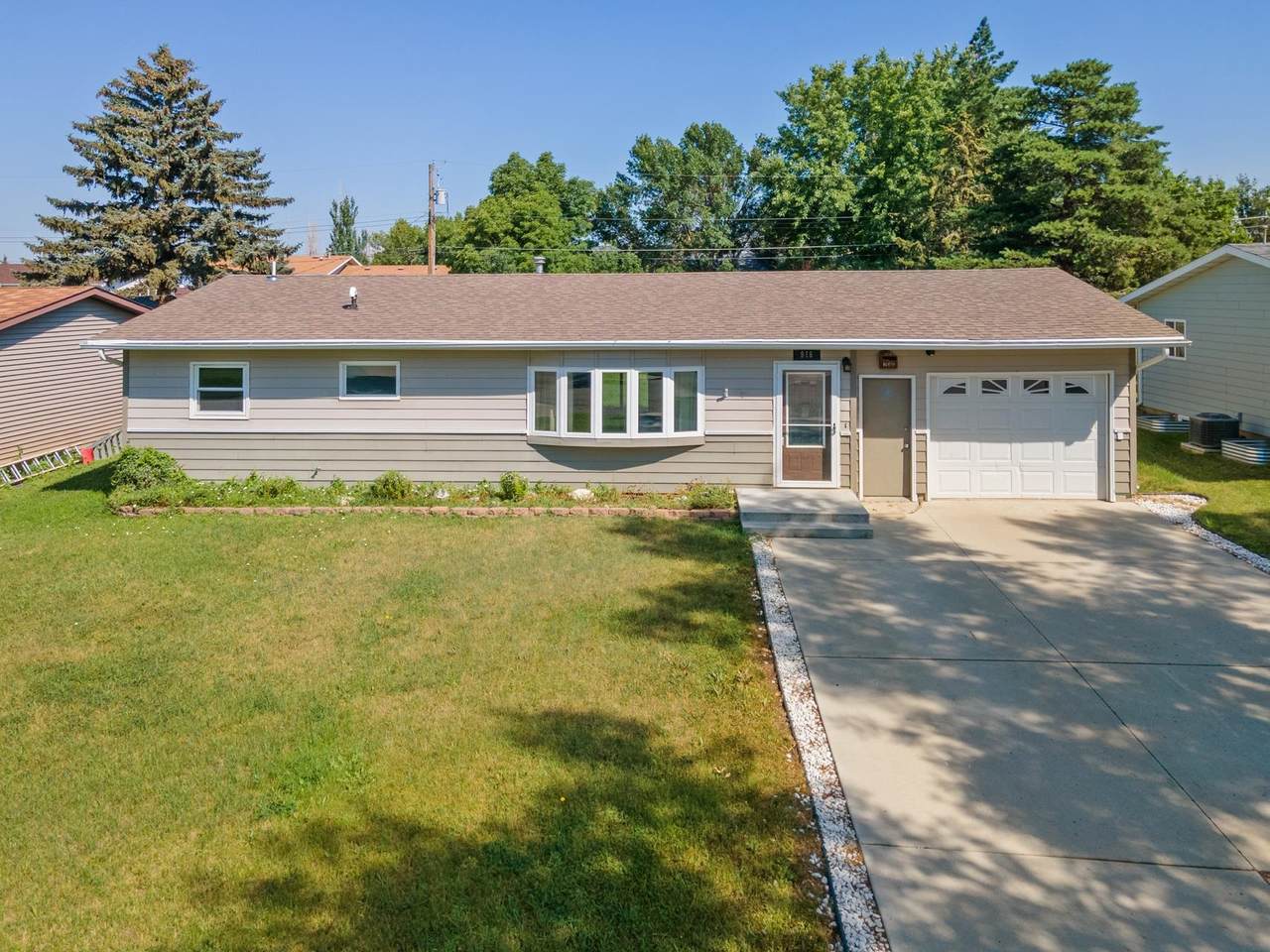 916 24th Ave - Photo 1