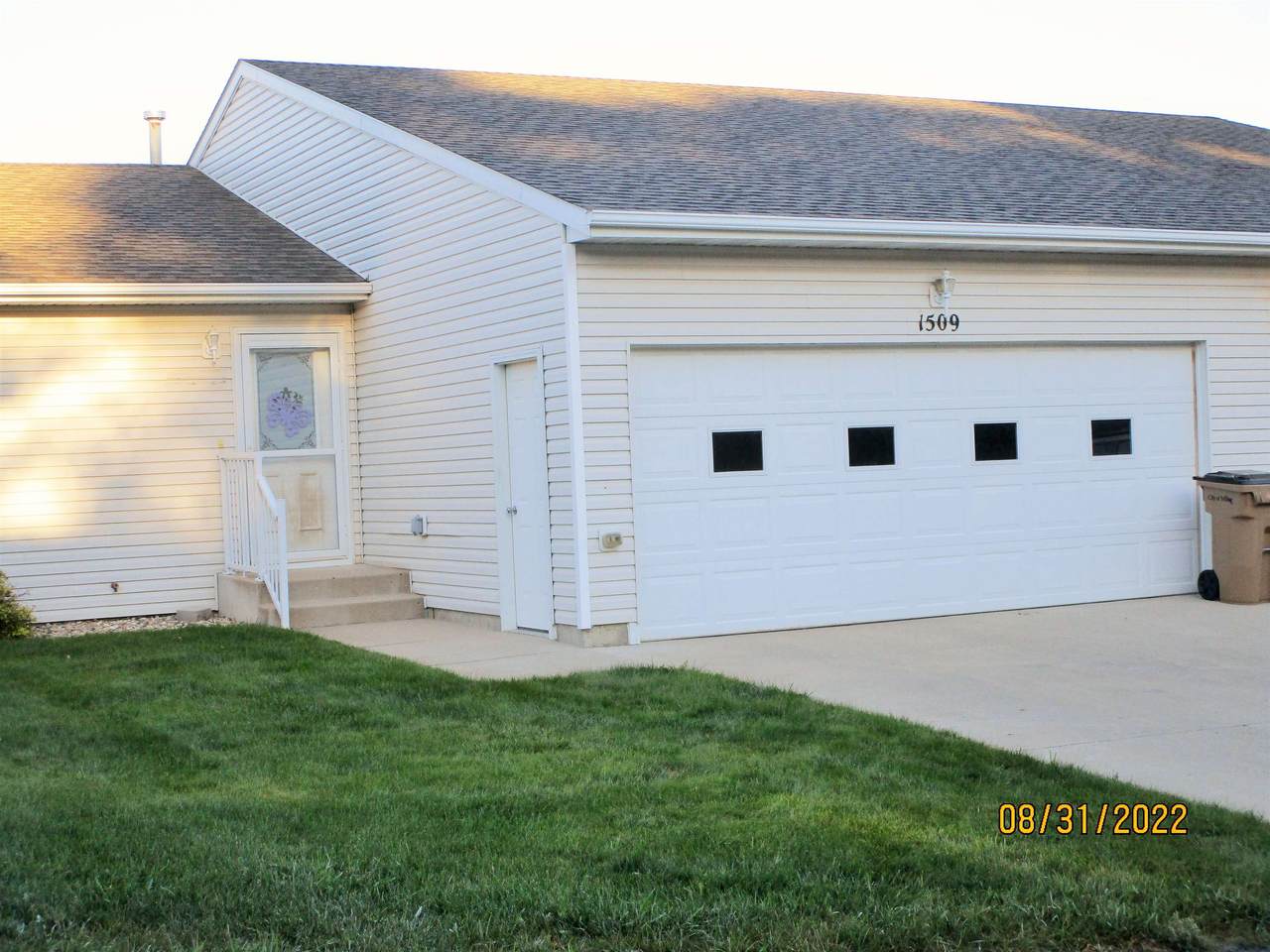 1509 18TH ST.SW - Photo 1