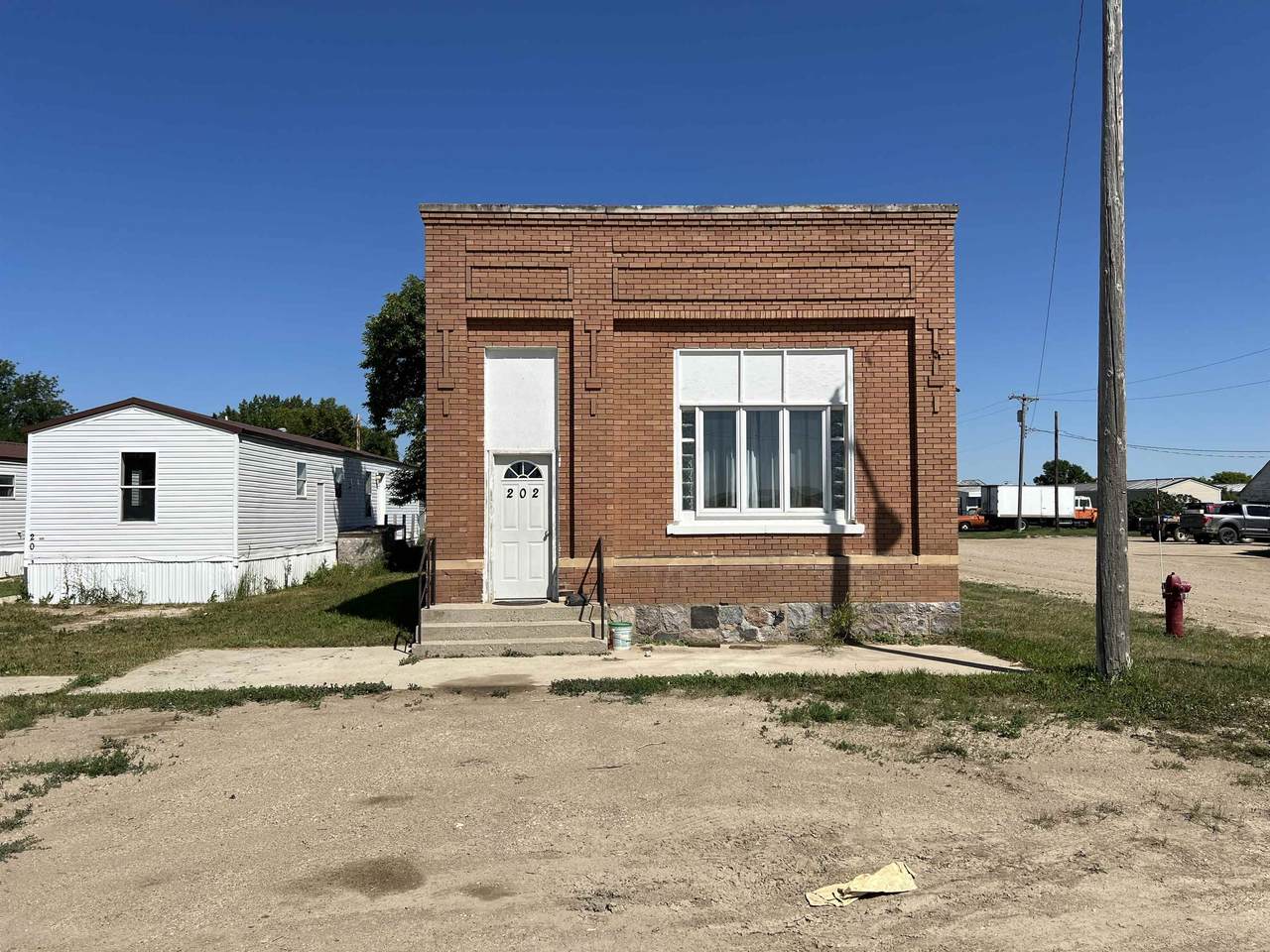 102 Main St - Photo 1