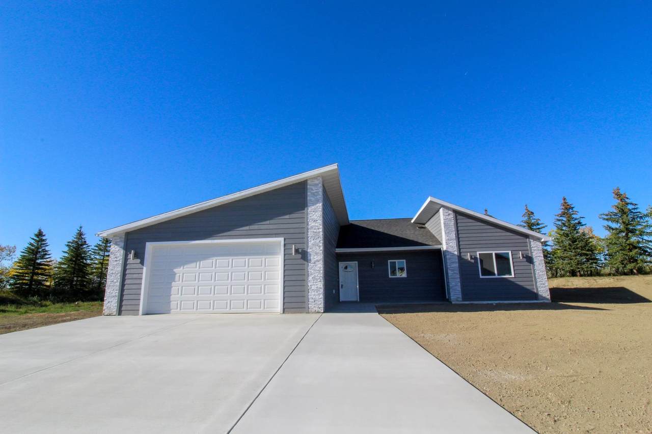 304 7th Ave Sw - Photo 1