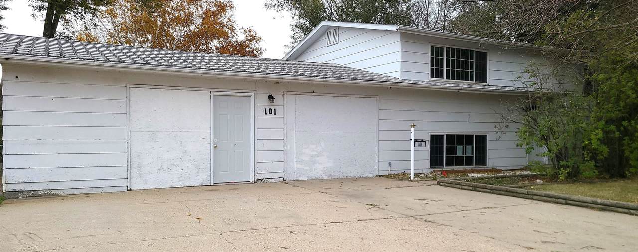 101 Davis Street - Photo 1