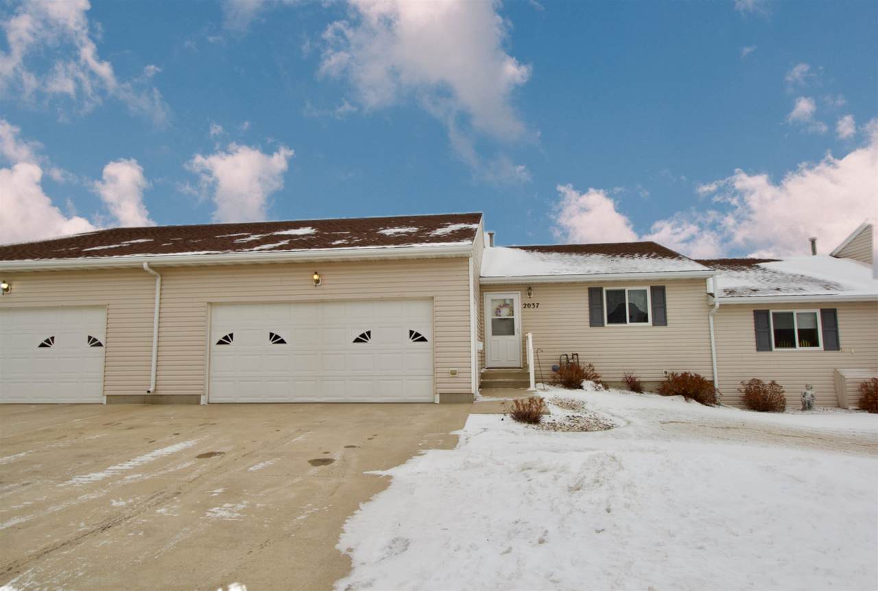 2037 Lakeside St. - Photo 1
