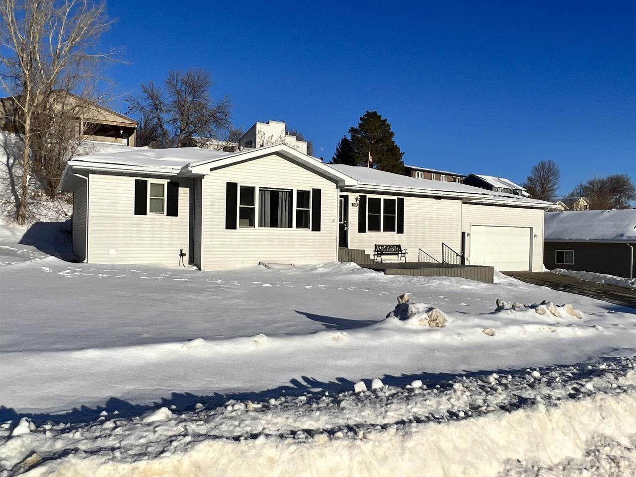 1500 Golden Valley Ln - Photo 1