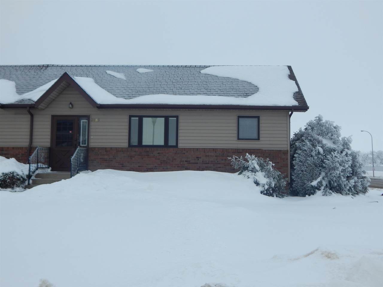 2063 12th St - Photo 1