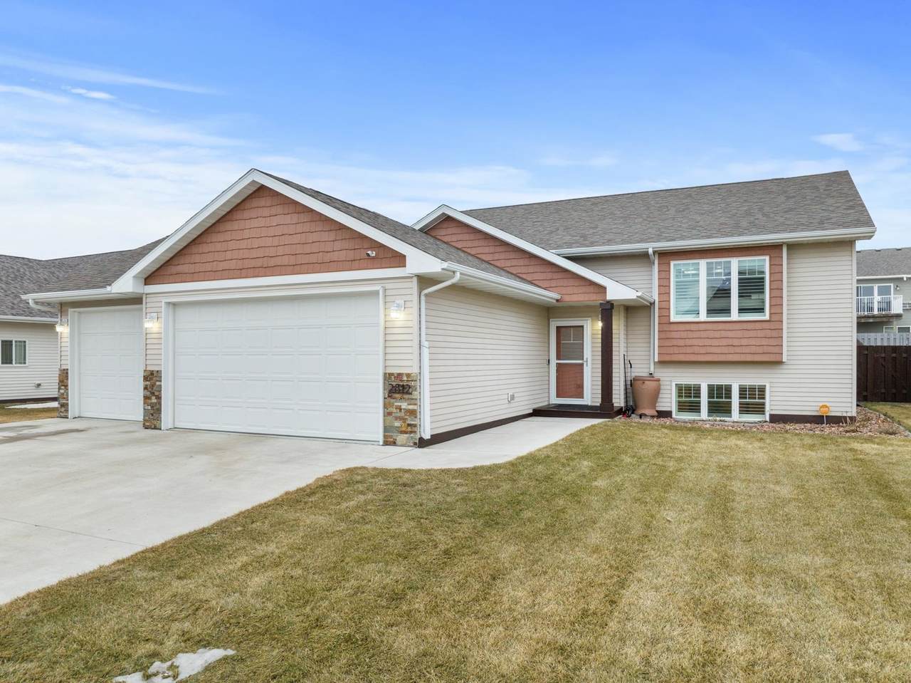 2812 Grey Eagle Pass, Minot, ND 58703 (MLS 241155) Signal Realty
