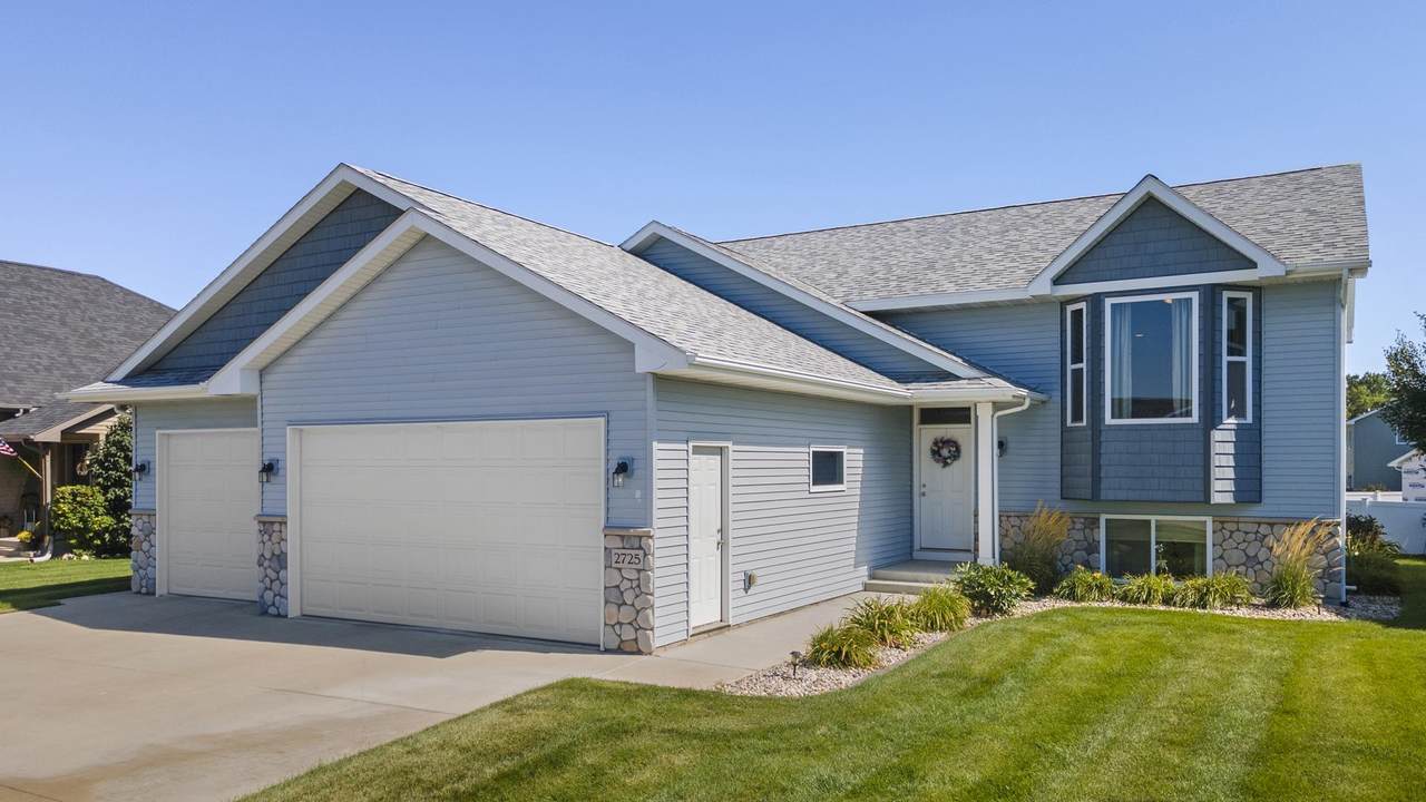2725 Heritage Drive - Photo 1