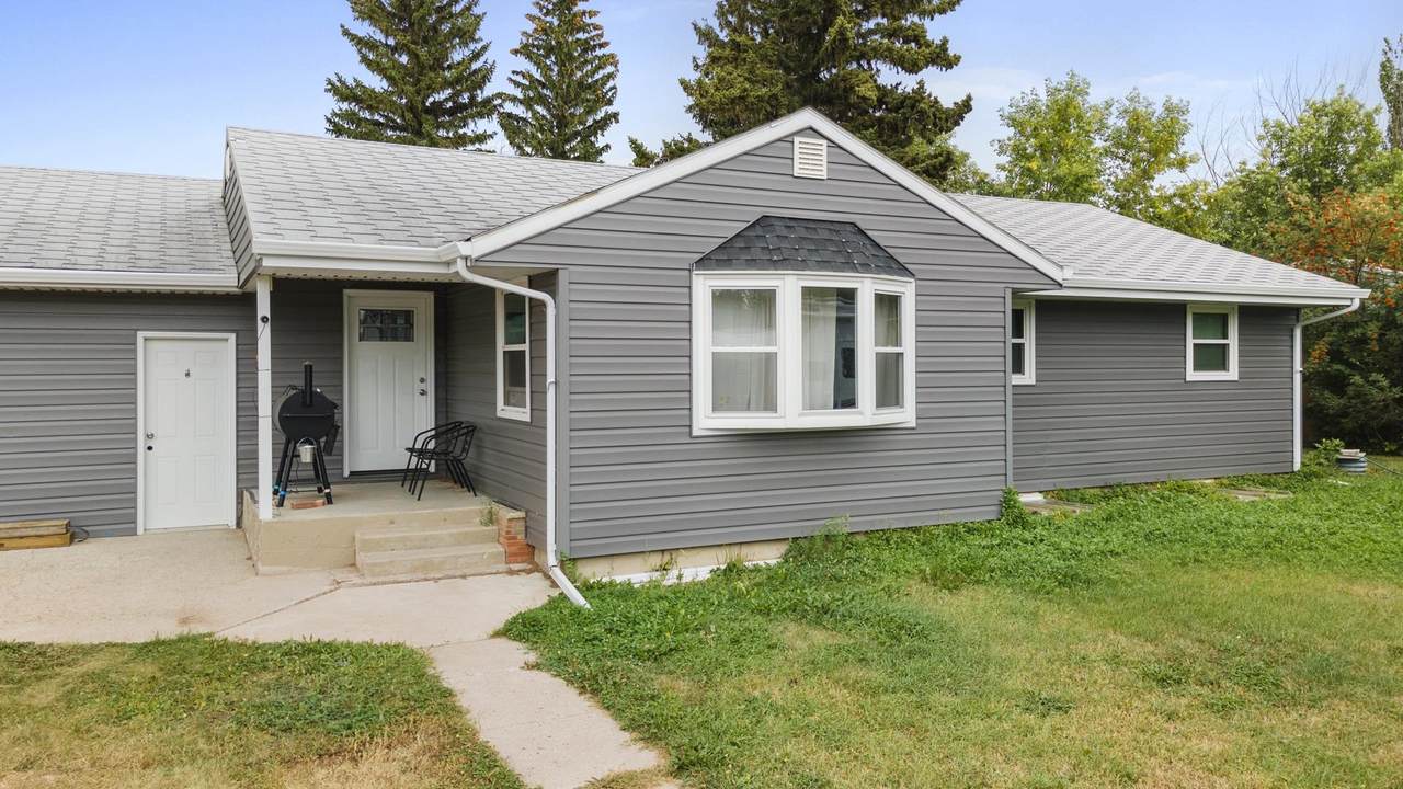 303 4TH AVE - Photo 1