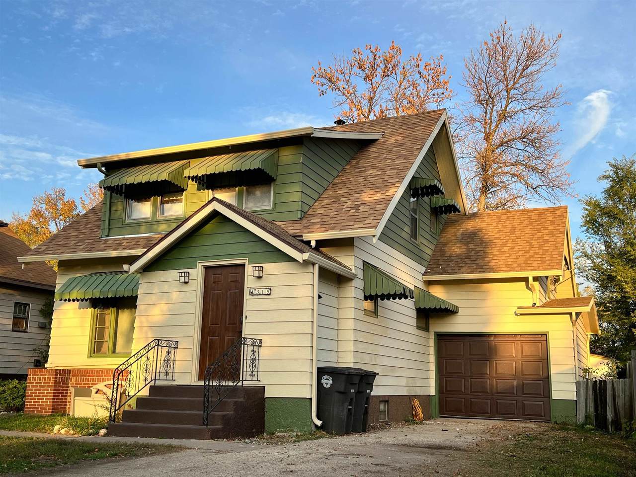 319 Main Street - Photo 1