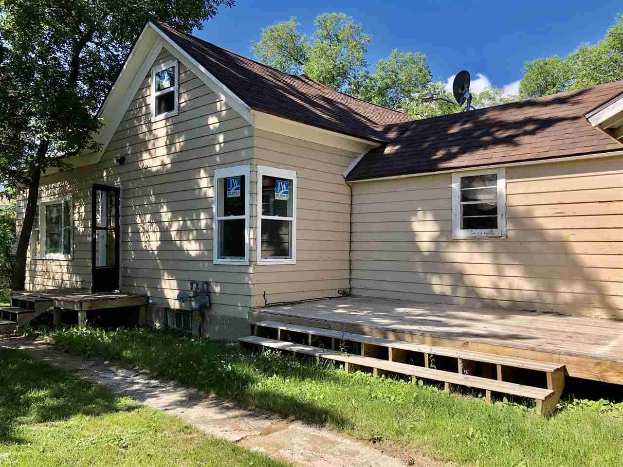 533 Diamond St - Photo 1