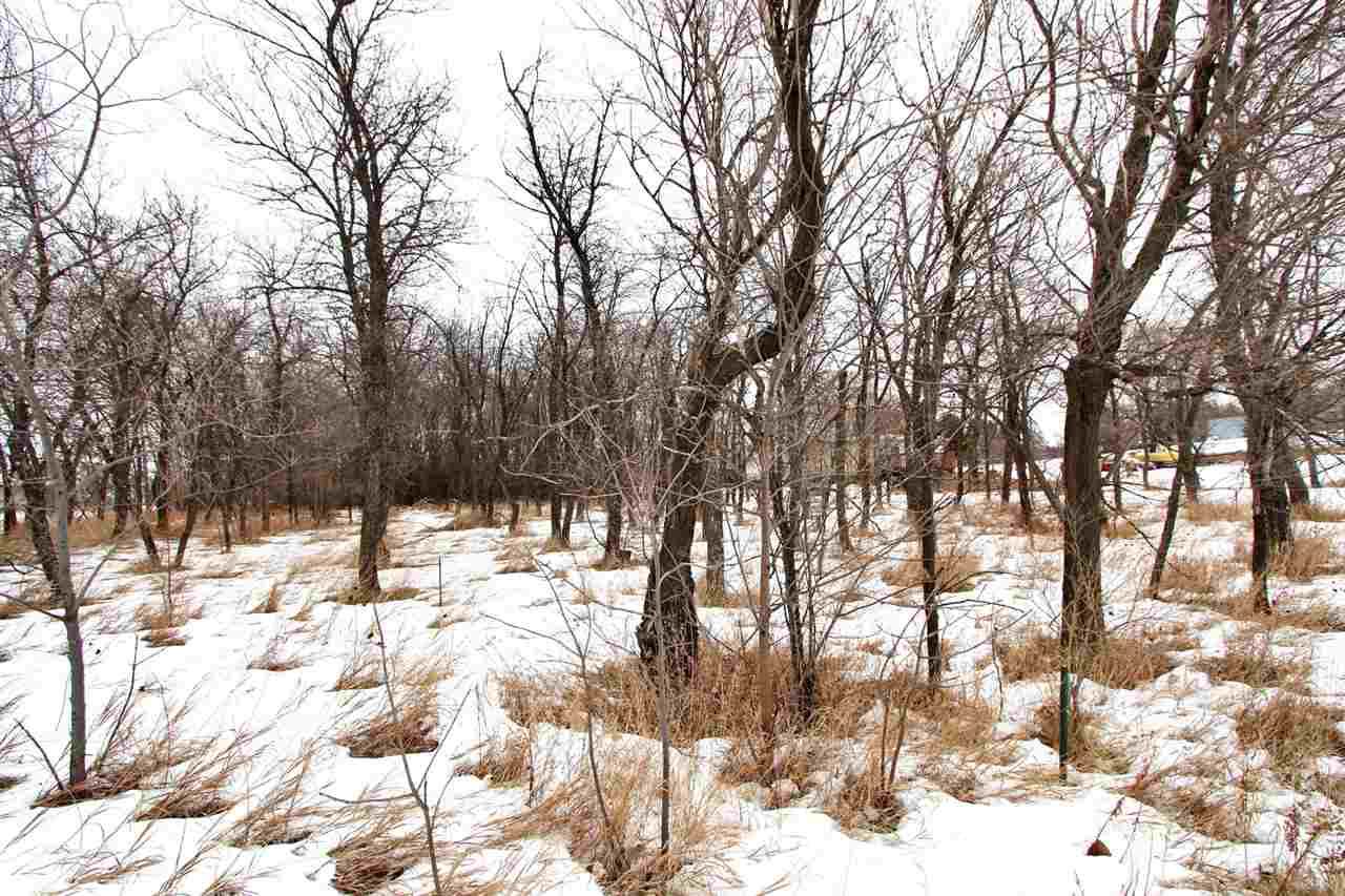 1041 42ND ST - Photo 1