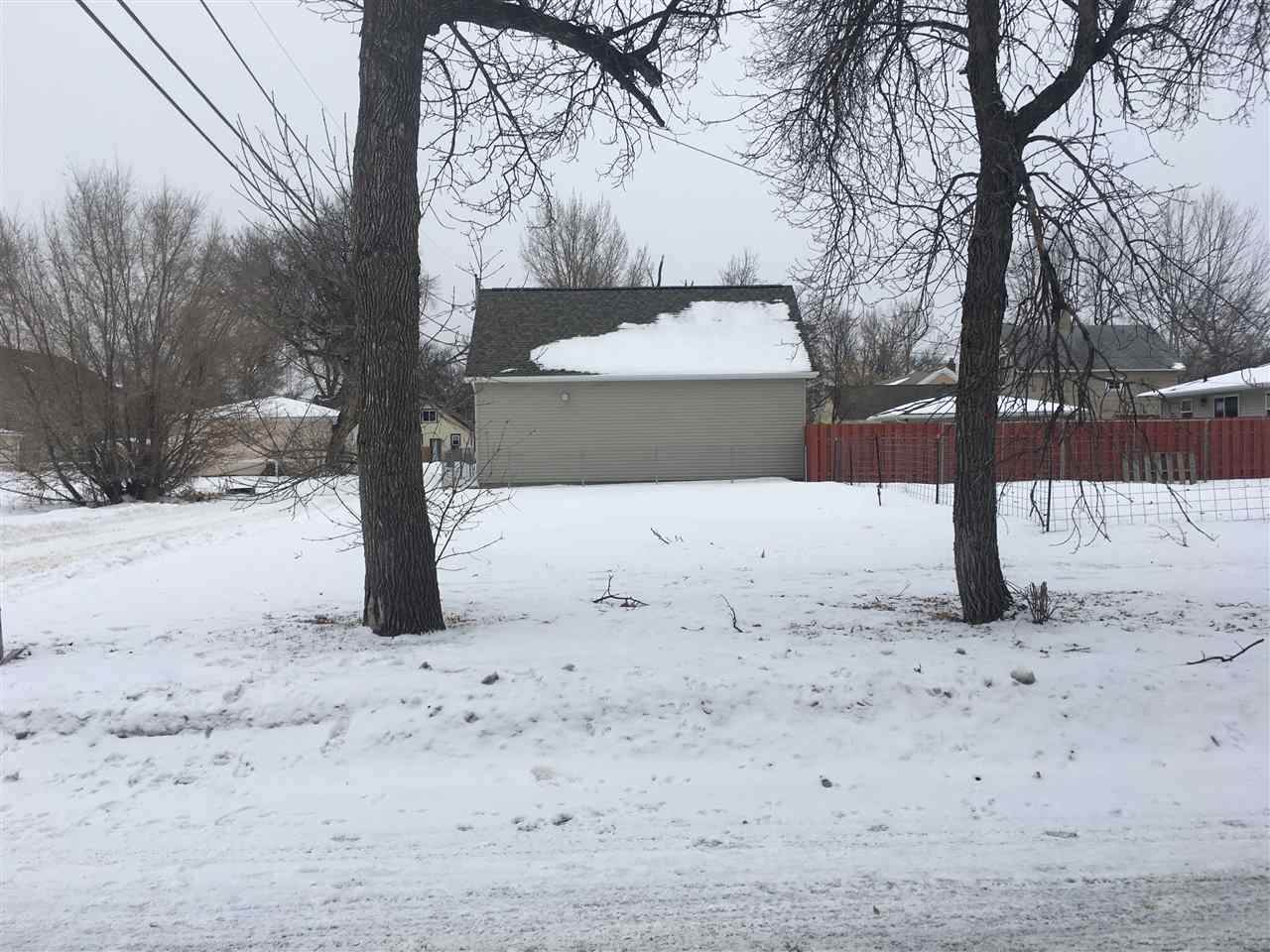 313 6th Ave - Photo 1