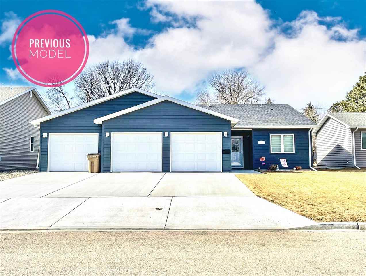 3200 Kodiak St - Photo 1